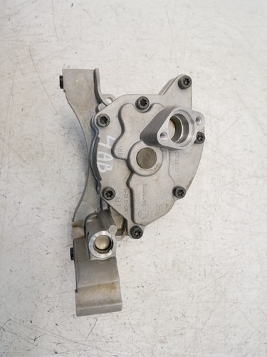 Oil pump 03c105ac cax caxa - oil,